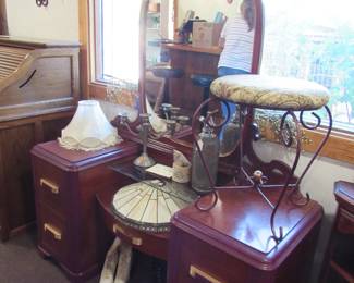 Art Deco Vanity Table