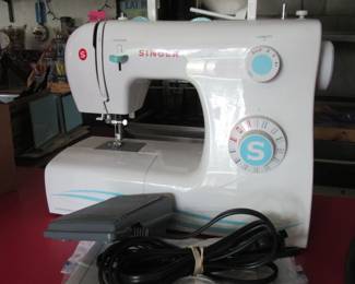 Singer Simple Electric Sewing Machine