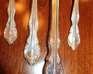 Rogers silverplate set in wood case