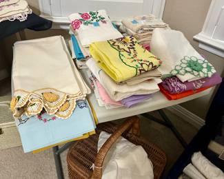 Tablecloths / Pillow Cases / Embroidered Linens