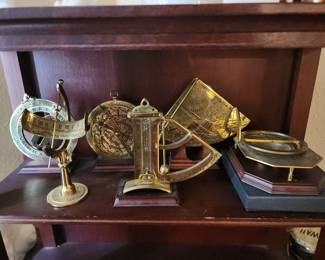 Franklin Mint 1987 “Great Instruments of Discovery” Set/Shelf  - $100.00
