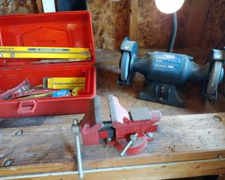 Pedestal grinder good paddle and metal bits 3.5" Fuller vice. Open to negotiate.