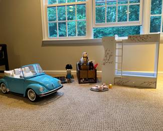 American Girl "Julies" Volkswagen car with car wash accessories, Horse with Stable, Tea Set, Bunk Beds