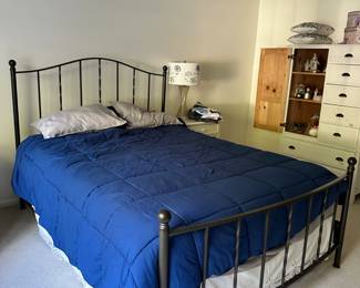 Complete queen bed with metal frame, mattress, box spring