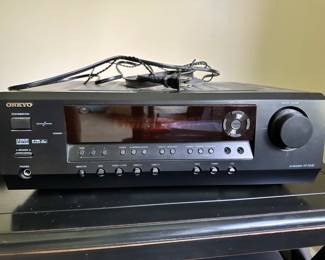 Onkyo AV Receiver HT-R340