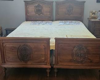 Antique bed frames $550.00 with adjustable mattresses 