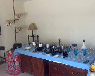 Tension light lamp shelves 