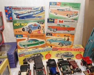 Vintage model boxes (no models)