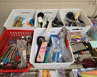 Tons of good quality utensils