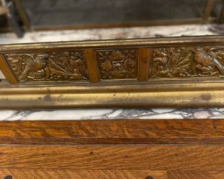 The front plate of the English brass fender, beautiful bird embelishment