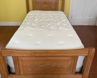 The second Ranch Oak twin bed