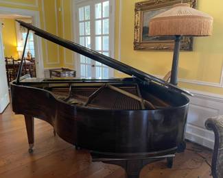 The back view of the piano