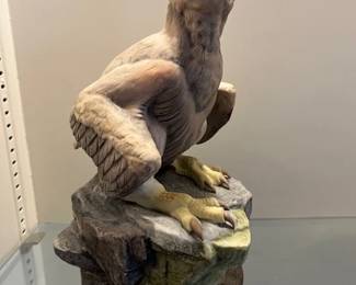 Boehm "Limited Edition Young American Bald Eagle" 498