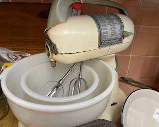 Vintage Dormeyer mixer with two original bowls