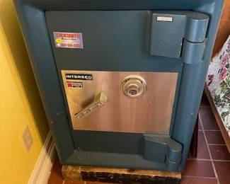 Tann Intersec Tudor Safe (model no 2314). These safes are high quality and are used by jewelers and banks.