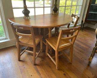 Vintage Ranch Oak dining table, dining chairs