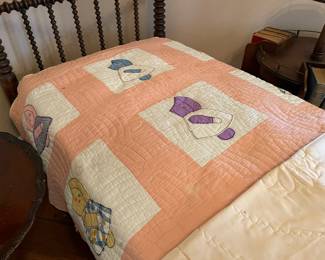 Vintage Sun Bonnet Sue handmade quilt