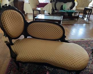 Victorian rosewood Fainting Couch