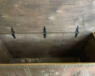 The inside of the English brass trunk