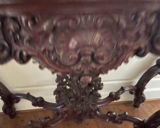 A close look at the stretcher details