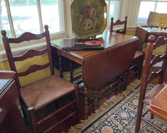 English, oak, drop leaf table