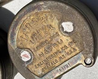 The upper part of the dentures goes in here