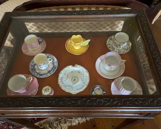Vintage tea/coffee cups and saucers