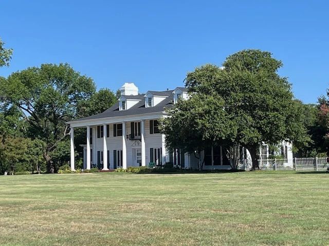 The Haltom Mansion built in 1936 sits on 10 acres on Denton Highway in Haltom City! G. W. Haltom built this house and founded Haltom City!