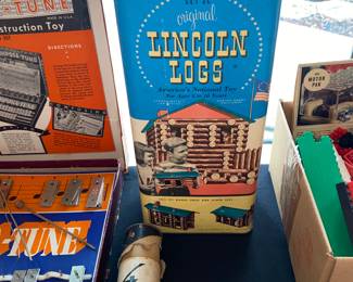 Vtg. Lincoln Logs