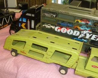 vintage toy trucks