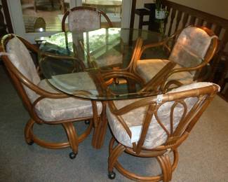 set of 4 chairs and table