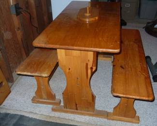 childs picnic table