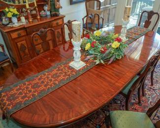 Queen Anne dining table and chairs by Century Furniture