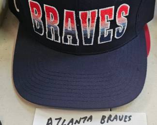 ATLANTA BRAVES HAT LOT