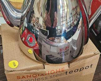 STAINLESS STEEL TEAPOT