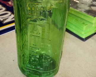 VINTAGE GREEN GLASS HOOSIER WATER BOTTLE DEPRESSION ERA