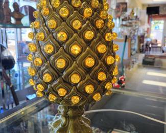 Vintage Holland Mould pineapple lamp