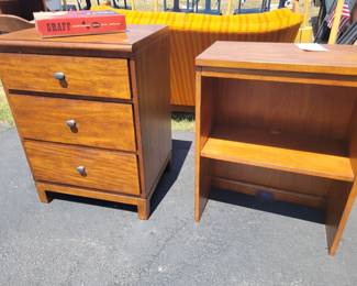 Pair of Ethan Allen bookcases