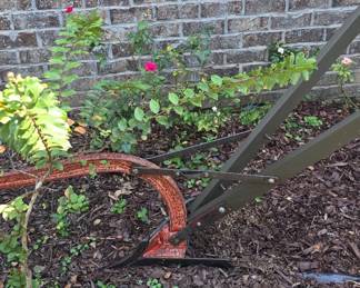 Outdoor Country Yard Art