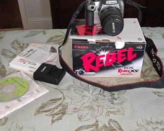canon rebel eos rebel xs (Silver)