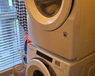 Amana Washer & Dryer
