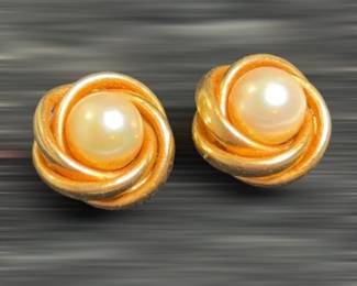 Pearl 14k Post Earrings