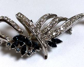 Vintage Brooch Unsigned