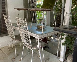 Mid Century Patio Dining Set.