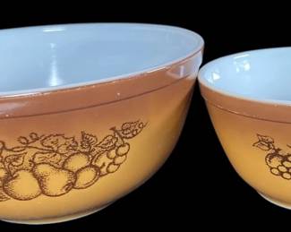 Vintage Pyrex Orchard Bowls