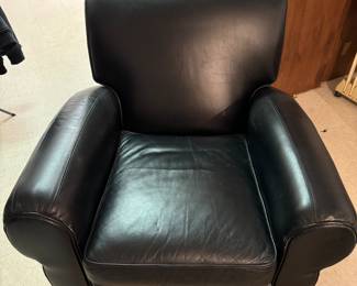 Black leather recliner in great condition very clean