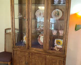 Drexel china hutch