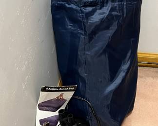 Lot 39 | 4 Minute Air Mattress & Pump Untested
