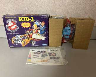 Lot 133 | Complete Kenner Ghostbusters ECTO 3 Toy Car Kit

