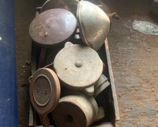 Radiator and gas caps